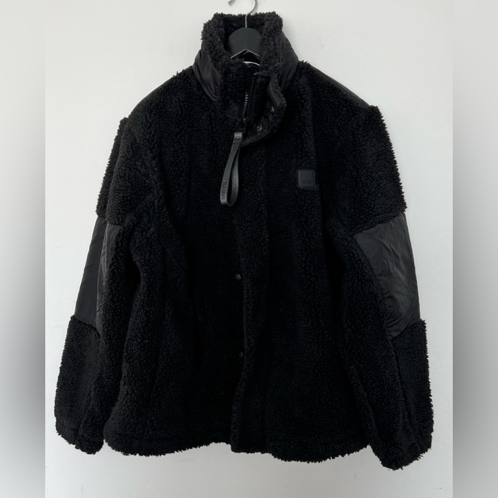 RAINS men’s Black Fleece Jacket